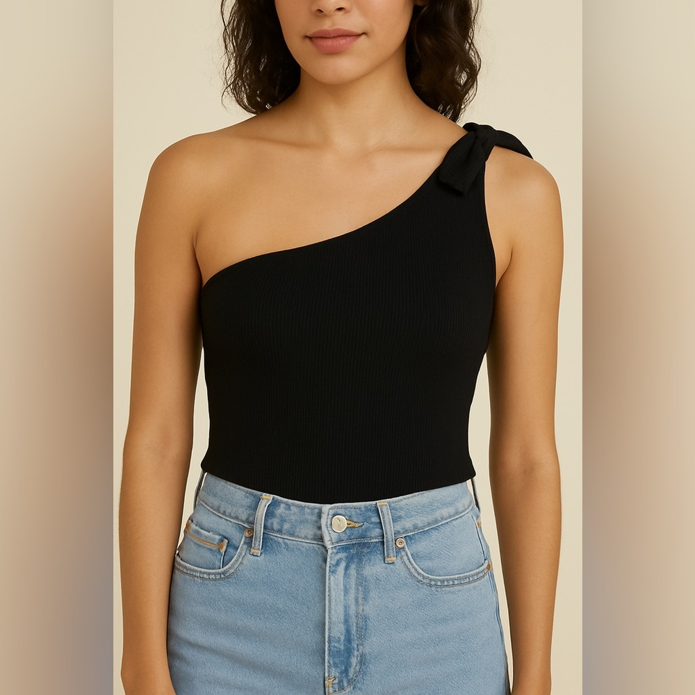 SHEIN Black One-Shoulder Asymmetrical Tie Top Size M